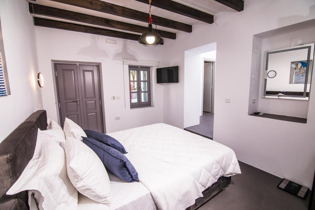 Ialemos Group Apartment Symi Exterior foto